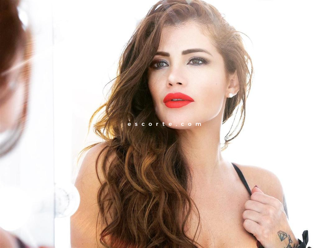 cherche grosse cochonne Girl escort Courchevel Blackvelvet